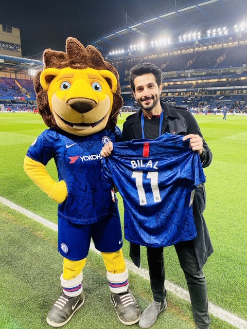 Bilal Ashraf shows his love for Chelsea FC at the Chelsea vs Liverpool football match