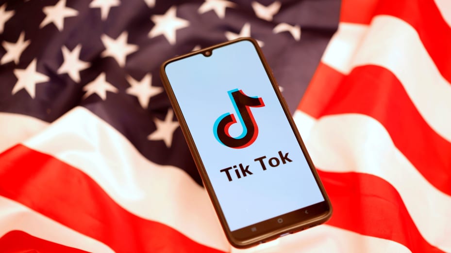 US House panel passes bill giving Biden power to ban TikTok