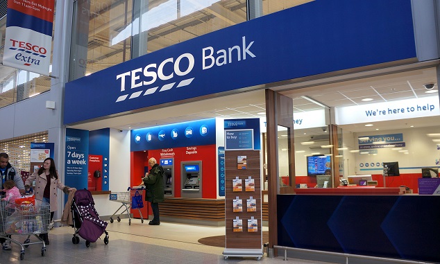 Tesco transfers banking arm to Barclays in a deal worth £1bn