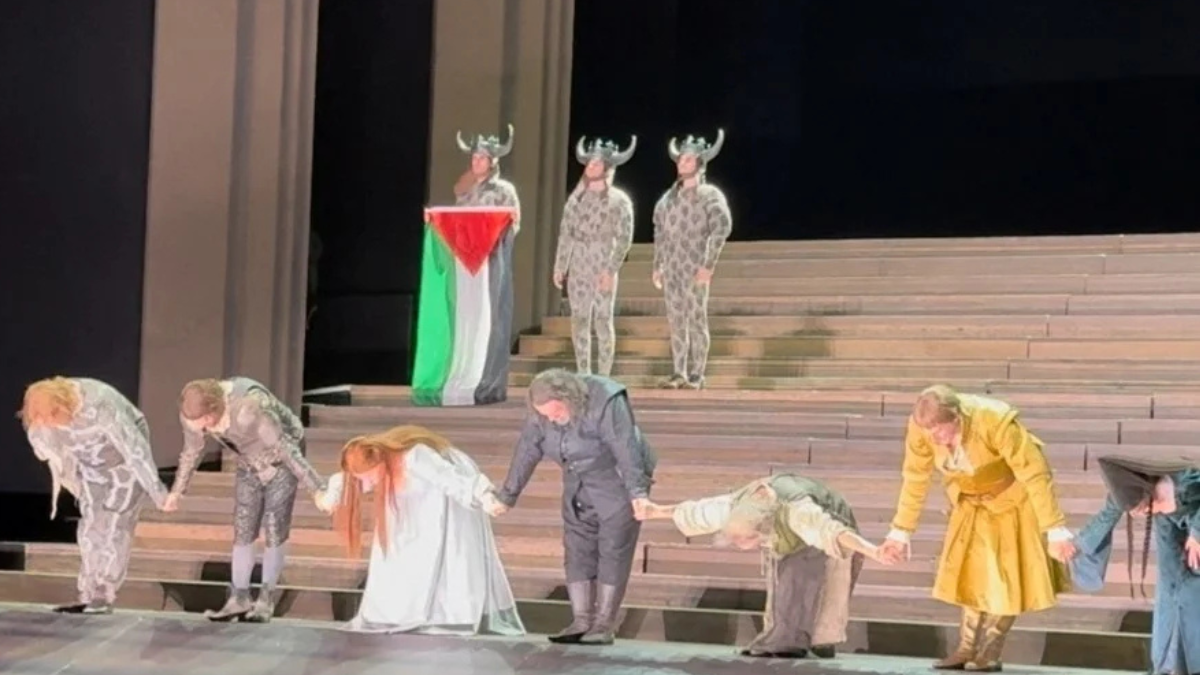 Performer displays Palestinian flag at Royal Opera House sparks tension and applause
